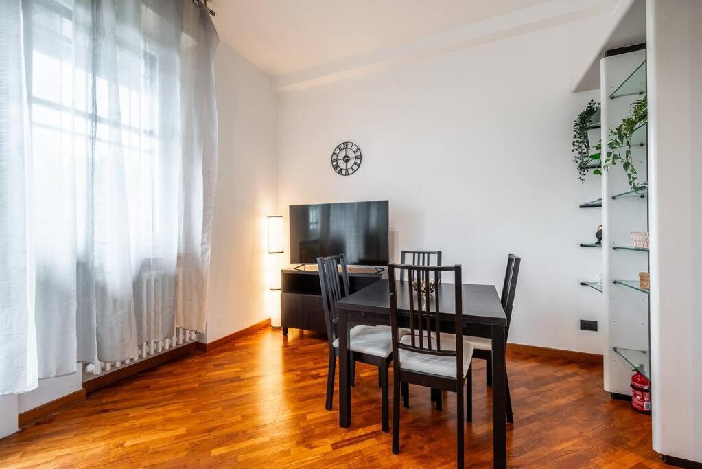 Apartament Carrobbio'S Nest - Elegant With Wifi And Netflix Mediolan Zewnętrze zdjęcie