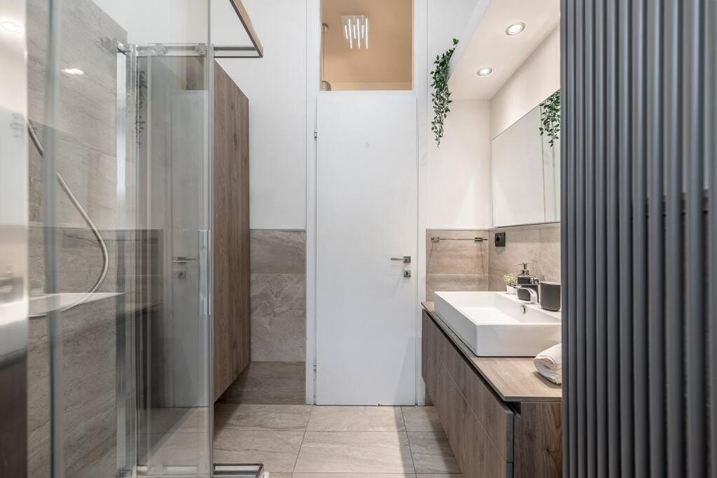 Apartament Carrobbio'S Nest - Elegant With Wifi And Netflix Mediolan Zewnętrze zdjęcie