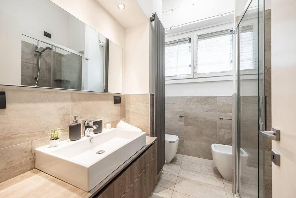 Apartament Carrobbio'S Nest - Elegant With Wifi And Netflix Mediolan Zewnętrze zdjęcie