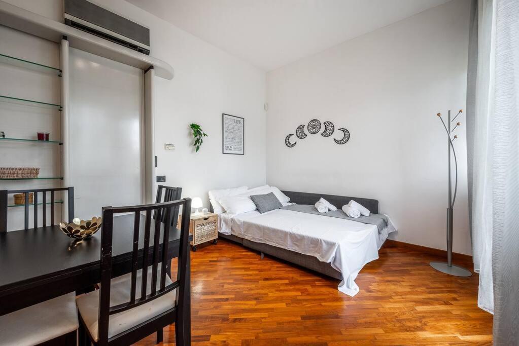 Apartament Carrobbio'S Nest - Elegant With Wifi And Netflix Mediolan Zewnętrze zdjęcie