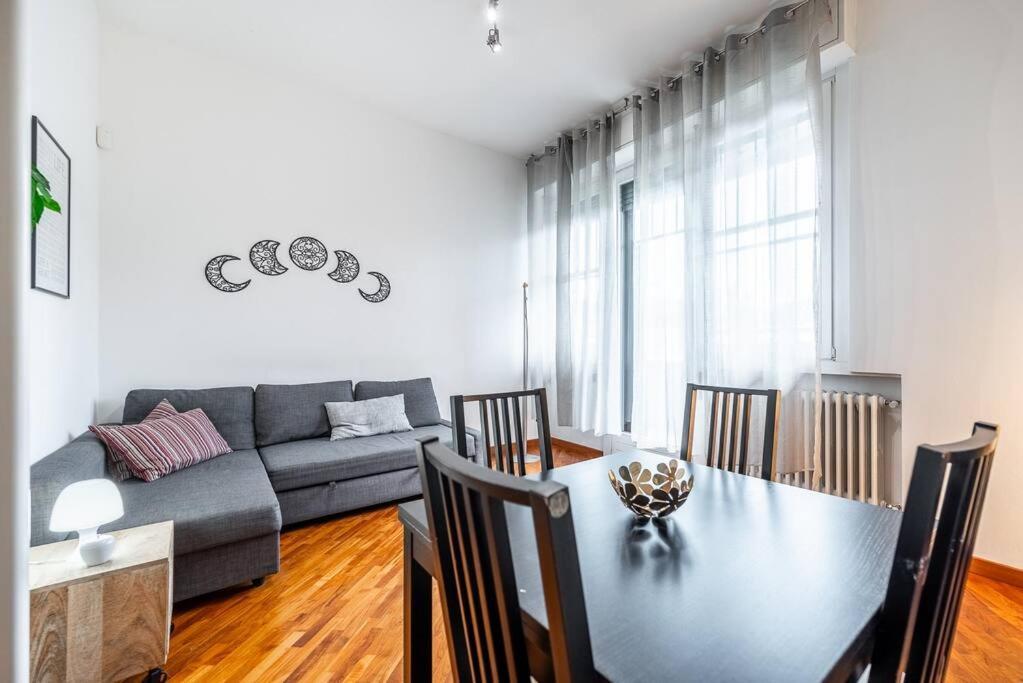 Apartament Carrobbio'S Nest - Elegant With Wifi And Netflix Mediolan Zewnętrze zdjęcie